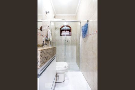 Casa à venda com 106m², 4 quartos e 2 vagasBanheiro