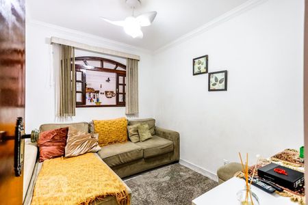 Sala de TV de casa à venda com 4 quartos, 106m² em Vila Leonor, São Paulo