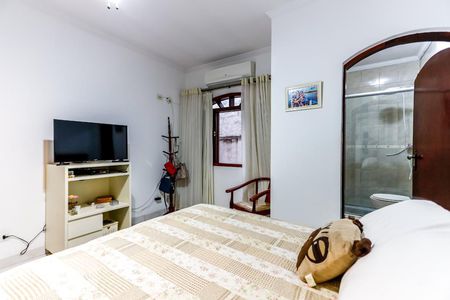 Casa à venda com 106m², 4 quartos e 2 vagasSuíte