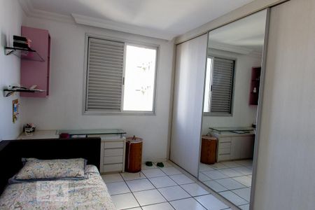 Apartamento à venda com 389m², 4 quartos e 4 vagasQuarto 2