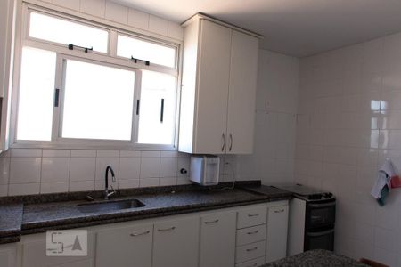 Apartamento à venda com 389m², 4 quartos e 4 vagasCozinha