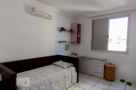 Apartamento à venda com 389m², 4 quartos e 4 vagasQuarto 2
