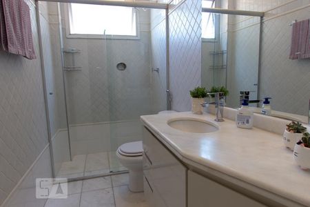 Apartamento à venda com 389m², 4 quartos e 4 vagasBanheiro Corredor