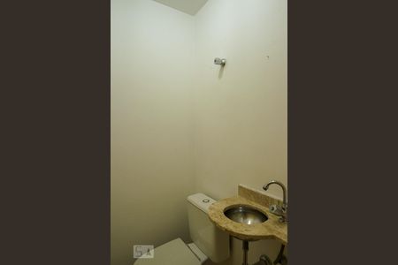 Lavabo de apartamento para alugar com 4 quartos, 95m² em Vila Hamburguesa, São Paulo