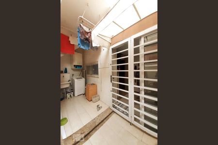 Casa à venda com 230m², 4 quartos e 1 vaga Casa à venda com 230m², 4 quartos e 1 vagaÁrea de Serviço