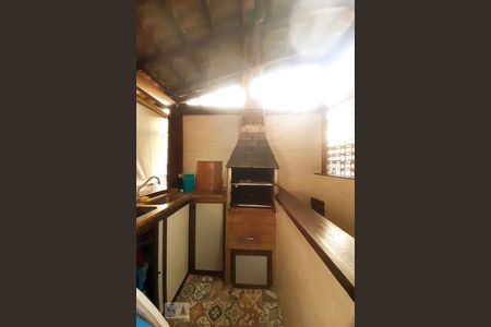 Casa à venda com 230m², 4 quartos e 1 vaga Casa à venda com 230m², 4 quartos e 1 vagaÁrea comum - Churrasqueira