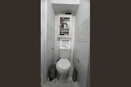 Apartamento à venda com 95m², 2 quartos e sem vagaBanheiro da Suíte