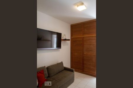 Sala de apartamento para alugar com 1 quarto, 32m² em Gávea, Rio de Janeiro
