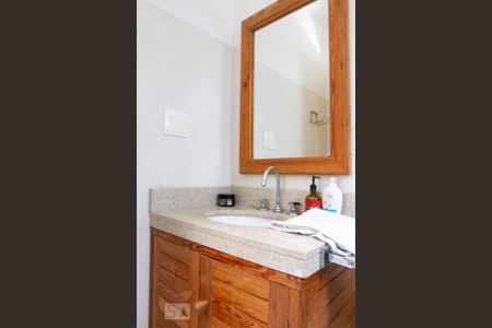 Banheiro de apartamento para alugar com 1 quarto, 32m² em Gávea, Rio de Janeiro