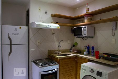 Apartamento para alugar com 32m², 1 quarto e sem vaga Apartamento para alugar com 32m², 1 quarto e sem vagaCozinha/área de serviço