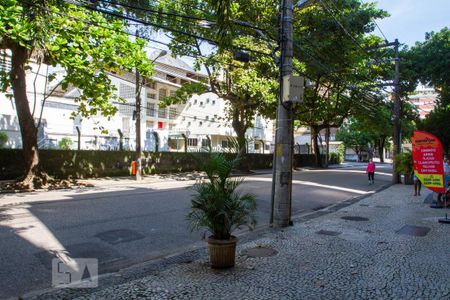Apartamento para alugar com 32m², 1 quarto e sem vaga Apartamento para alugar com 32m², 1 quarto e sem vagaVista da Rua