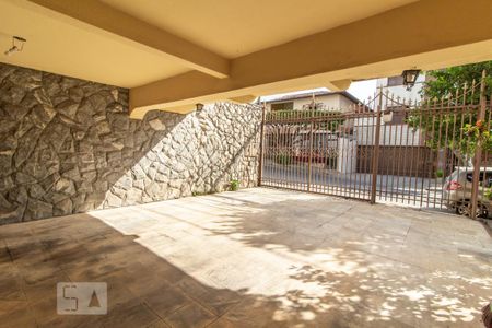 Casa à venda com 400m², 4 quartos e 3 vagas Casa à venda com 400m², 4 quartos e 3 vagasGaragem