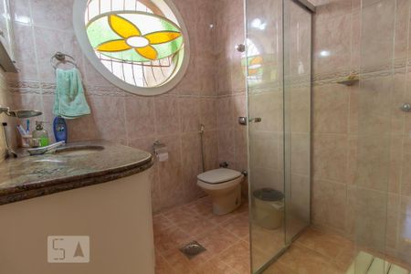 Casa à venda com 400m², 4 quartos e 3 vagas Casa à venda com 400m², 4 quartos e 3 vagasBanheiro da Suíte 1