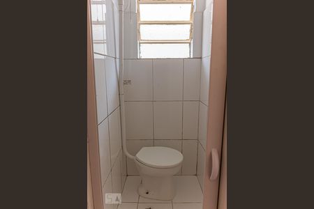 Kitnet - Banheiro de casa para alugar com 1 quarto, 35m² em Vila Água Funda, São Paulo