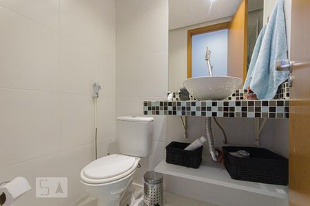 Apartamento à venda com 62m², 2 quartos e 1 vagaBanheiro Social