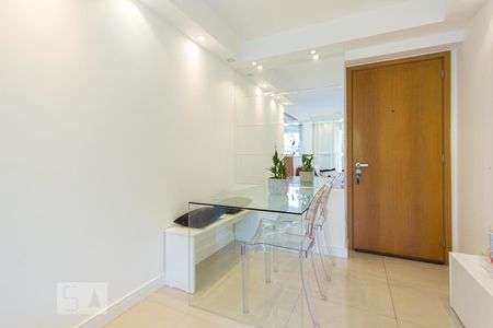 Apartamento à venda com 62m², 2 quartos e 1 vagaSala