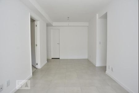 Sala de apartamento para alugar com 3 quartos, 87m² em Taquara, Rio de Janeiro