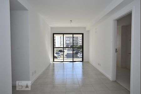 Sala de apartamento para alugar com 3 quartos, 87m² em Taquara, Rio de Janeiro
