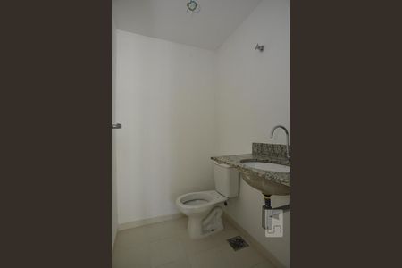 Lavabo de apartamento para alugar com 3 quartos, 87m² em Taquara, Rio de Janeiro