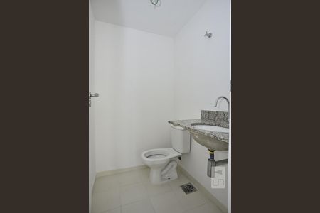Lavabo de apartamento para alugar com 3 quartos, 87m² em Taquara, Rio de Janeiro