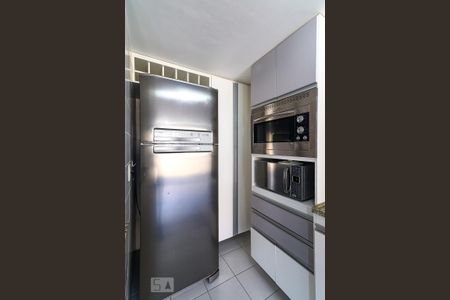 Apartamento para alugar com 73m², 2 quartos e 1 vagaCozinha