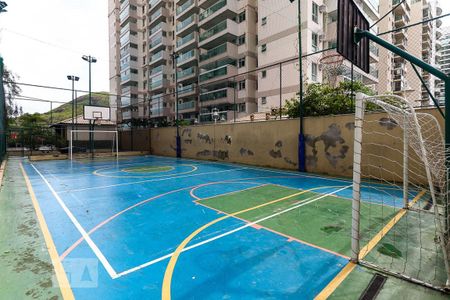 Apartamento para alugar com 73m², 2 quartos e 1 vagaÁrea comum - quadra