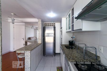 Apartamento para alugar com 73m², 2 quartos e 1 vagaCozinha