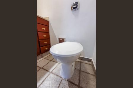 Lavabo de apartamento para alugar com 2 quartos, 64m² em Perdizes, São Paulo