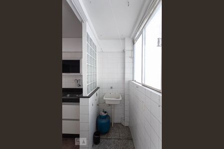 Apartamento para alugar com 110m², 3 quartos e 1 vagaÁrea de Serviço