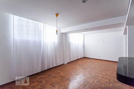 Sala de apartamento para alugar com 3 quartos, 110m² em São Pedro, Belo Horizonte