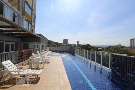 Apartamento à venda com 56m², 2 quartos e 1 vagaÁrea comum - Piscina