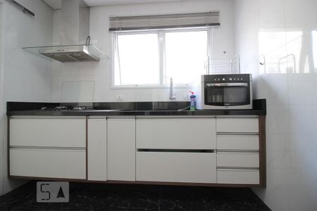 Apartamento para alugar com 68m², 2 quartos e 2 vagasCozinha