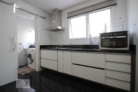 Apartamento para alugar com 68m², 2 quartos e 2 vagasCozinha