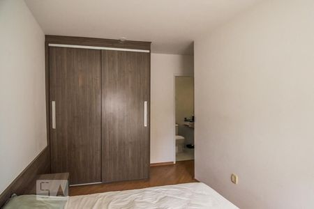 Suíte de apartamento à venda com 3 quartos, 80m² em Cambuí, Campinas