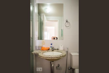 Apartamento à venda com 80m², 3 quartos e 2 vagasBanheiro