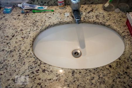 Apartamento à venda com 80m², 3 quartos e 2 vagasBanheiro da Suíte