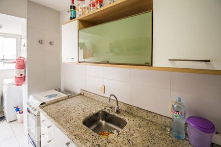 Apartamento à venda com 80m², 3 quartos e 2 vagasCozinha