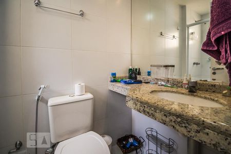 Apartamento à venda com 80m², 3 quartos e 2 vagasBanheiro da Suíte