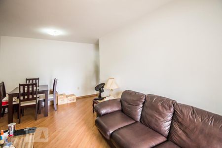 Sala de apartamento à venda com 3 quartos, 80m² em Cambuí, Campinas