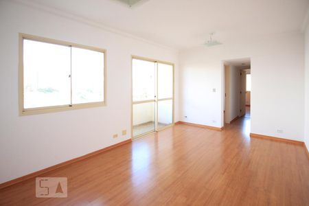 Apartamento para alugar com 70m², 2 quartos e 1 vaga Apartamento para alugar com 70m², 2 quartos e 1 vagaSala
