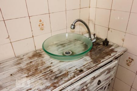 Casa à venda com 190m², 3 quartos e 3 vagasBanheiro Pia