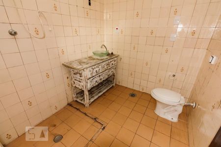 Casa à venda com 190m², 3 quartos e 3 vagasBanheiro