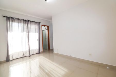 Sala de apartamento para alugar com 1 quarto, 37m² em Setor Leste Universitário, Goiânia
