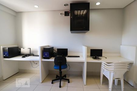 Apartamento para alugar com 37m², 1 quarto e 1 vagaLan house