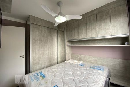 Quarto 1 de apartamento para alugar com 2 quartos, 40m² em Jardim Parque Morumbi, São Paulo