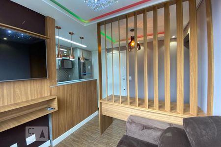 Sala de apartamento para alugar com 2 quartos, 40m² em Jardim Parque Morumbi, São Paulo