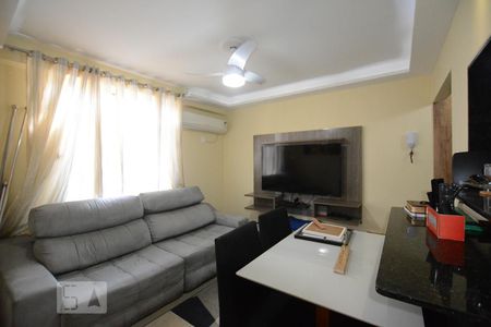 Sala de apartamento para alugar com 2 quartos, 55m² em Irajá, Rio de Janeiro