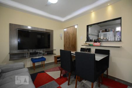 Sala de apartamento para alugar com 2 quartos, 55m² em Irajá, Rio de Janeiro