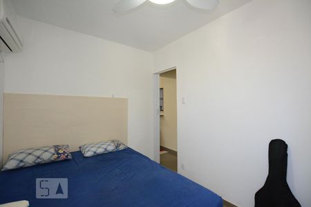 Quarto 1 de apartamento para alugar com 2 quartos, 55m² em Irajá, Rio de Janeiro