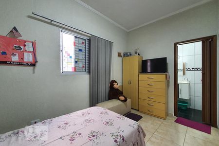 Suíte 1 de casa à venda com 5 quartos, 250m² em Cambuci, São Paulo